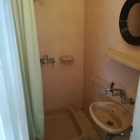 Rákóczi Utcai Nyaraló *